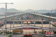 成达万高铁乐至站主体结